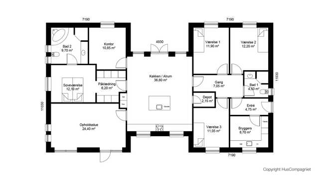 Dette hus er opført som H-hus med fire børneværelser plus forældresoveværelse. Indretningen indeholder bl.a. også stort køkken/alrum, der fungerer som husets hjerte.