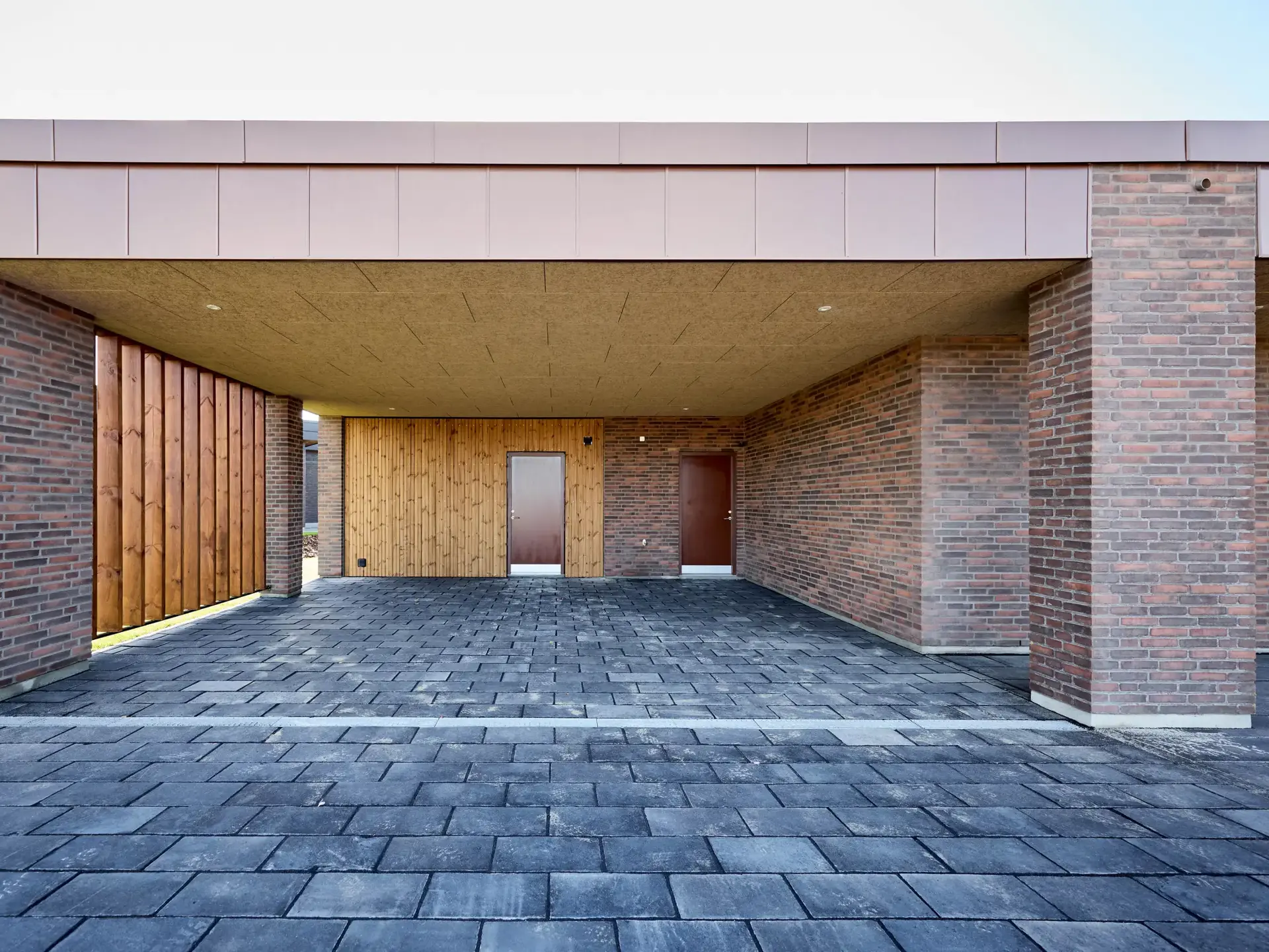 carport og indgangsparti funkisvilla